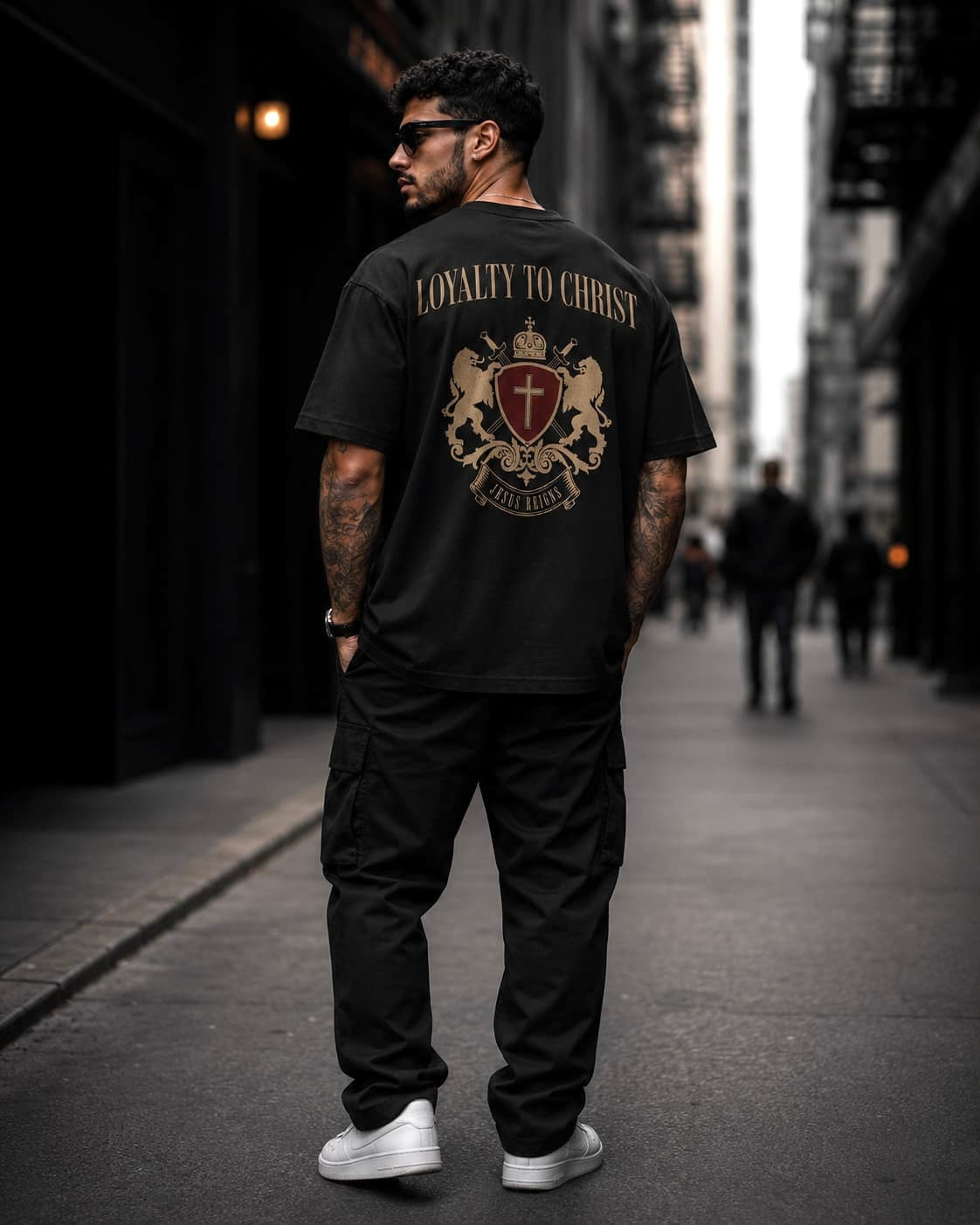 LOYALTY TO CHRIST - Oversized T-Shirt