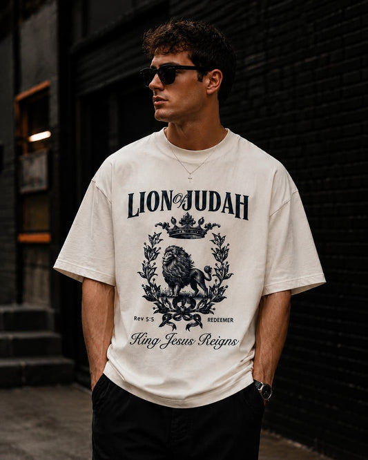 LION OF JUDAH -Oversized T-Shirt