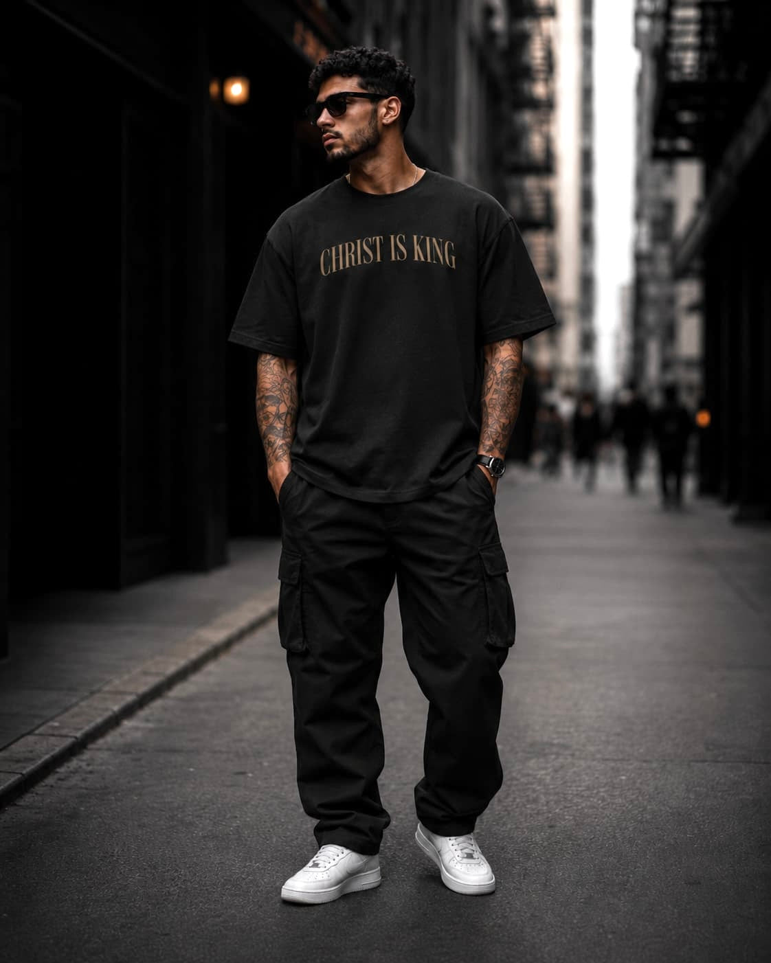LOYALTY TO CHRIST - Oversized T-Shirt
