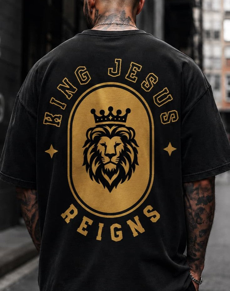 KING JESUS REIGNS - Oversized T-Shirt