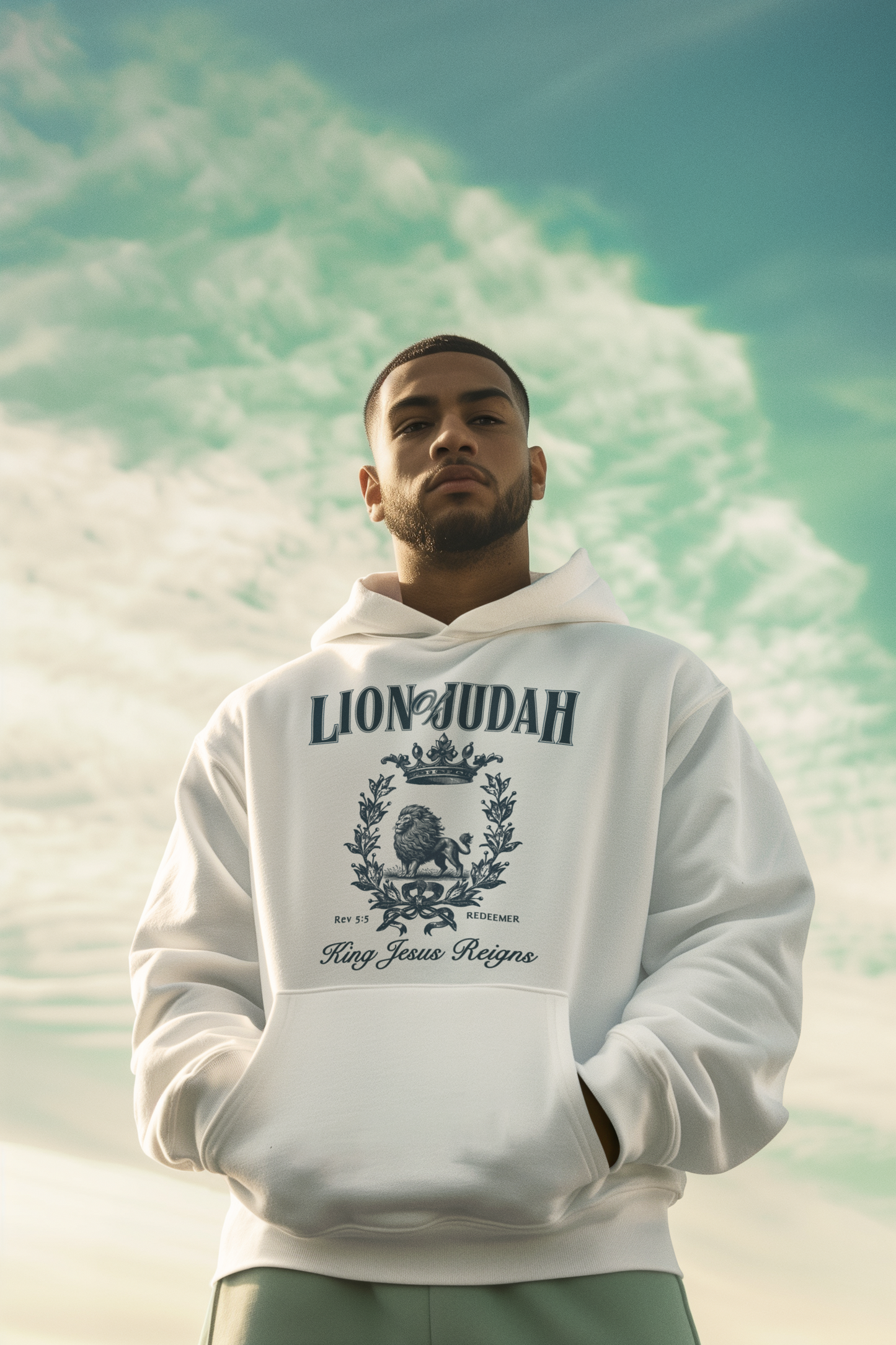 Lion of Judah - Frontprint, Oversized Hoodie.